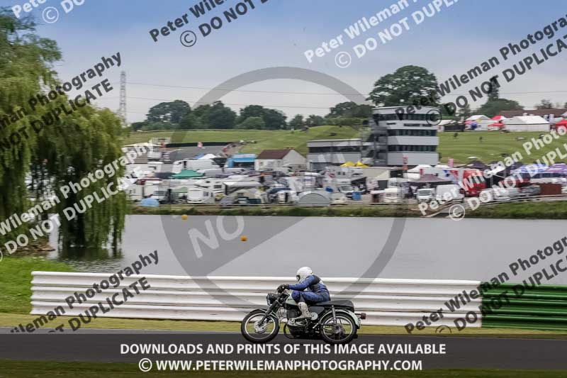 Vintage motorcycle club;eventdigitalimages;mallory park;mallory park trackday photographs;no limits trackdays;peter wileman photography;trackday digital images;trackday photos;vmcc festival 1000 bikes photographs
